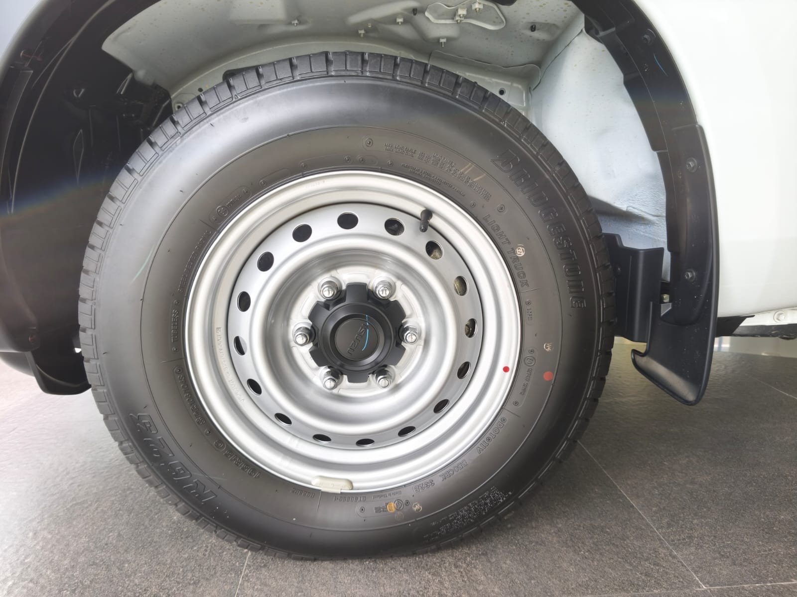 Used 1
                    ISUZU
                     for Sale Image