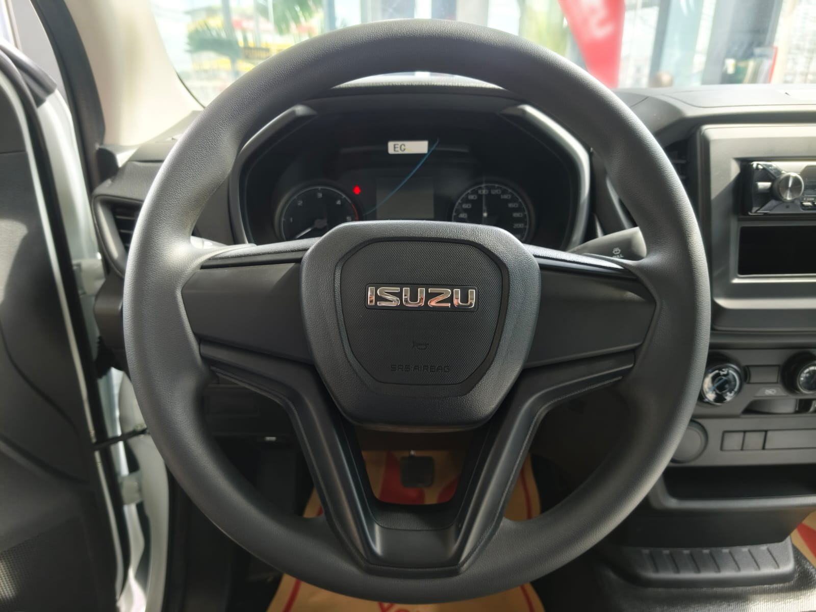 Used 1
                    ISUZU
                     for Sale Image