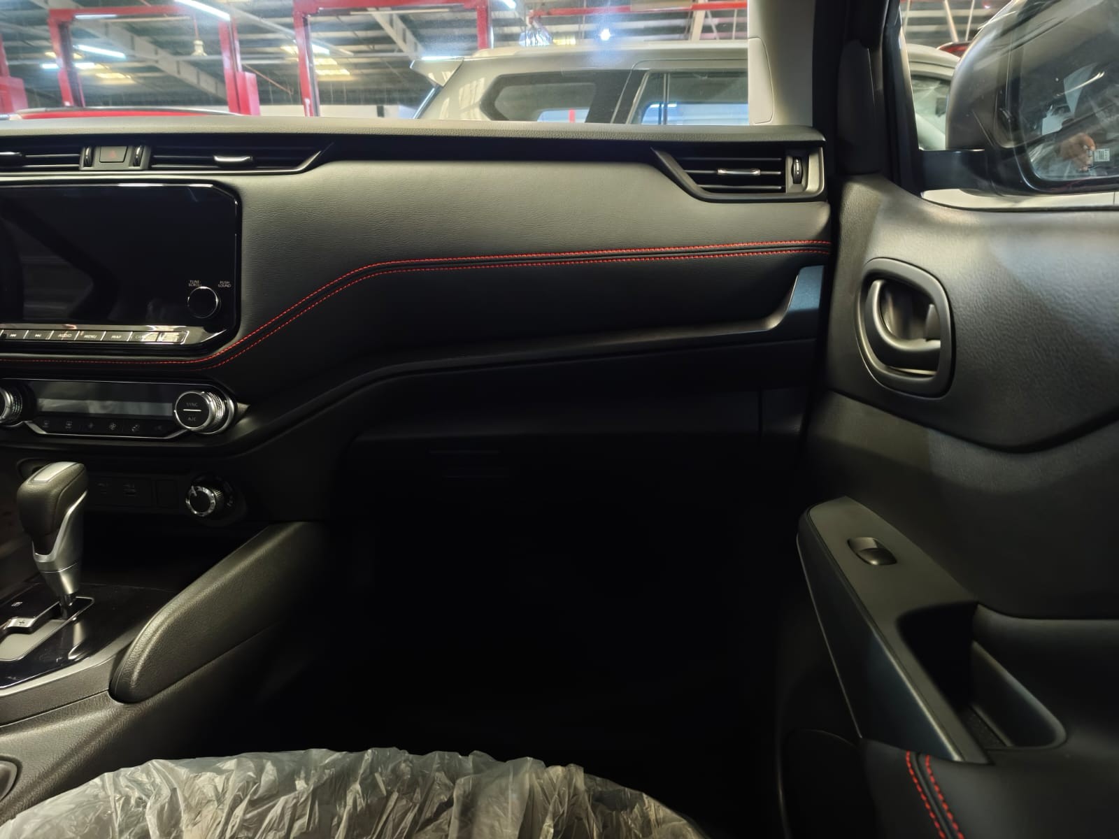 Used 1
                    NISSAN
                     for Sale Image