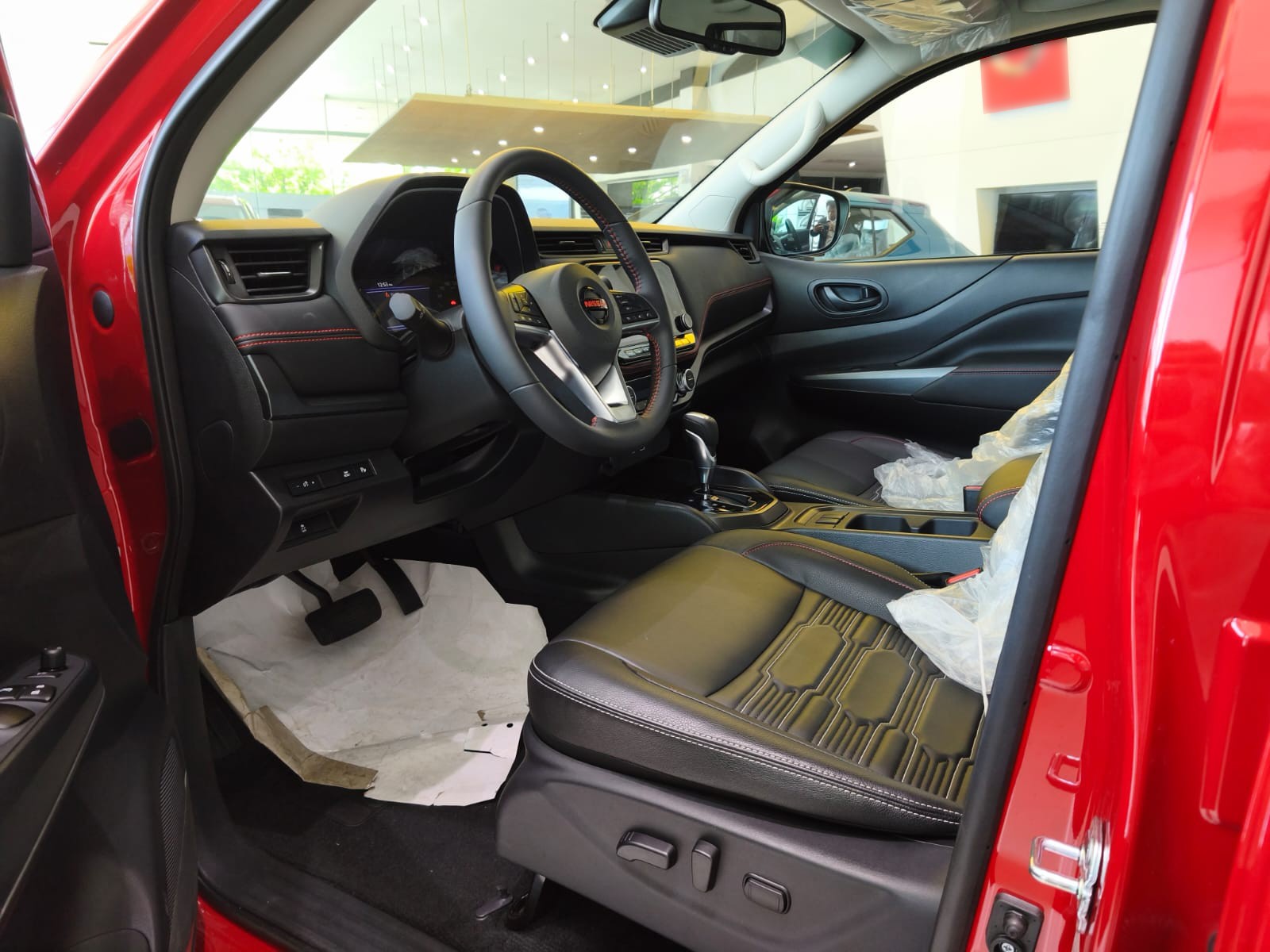 Used 1
                    NISSAN
                     for Sale Image