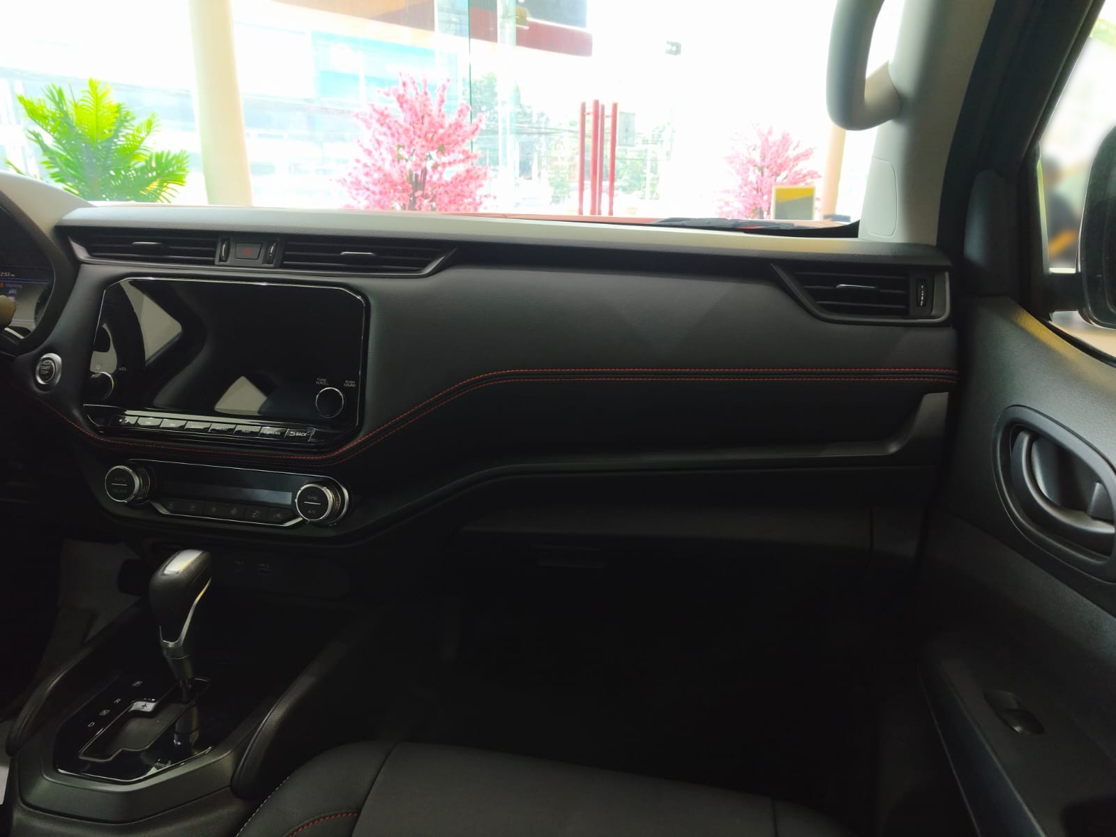 Used 1
                    NISSAN
                     for Sale Image