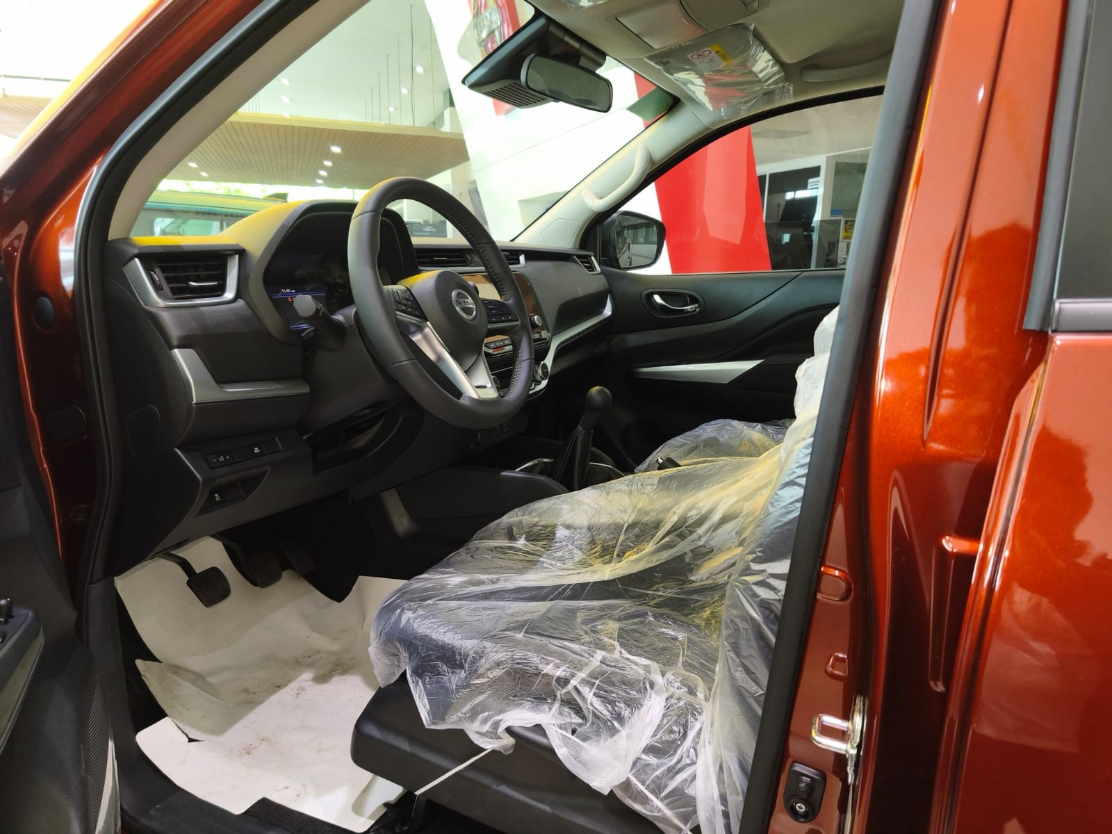Used 1
                    NISSAN
                     for Sale Image
