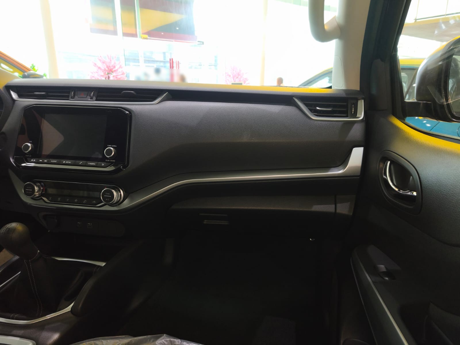 Used 1
                    NISSAN
                     for Sale Image