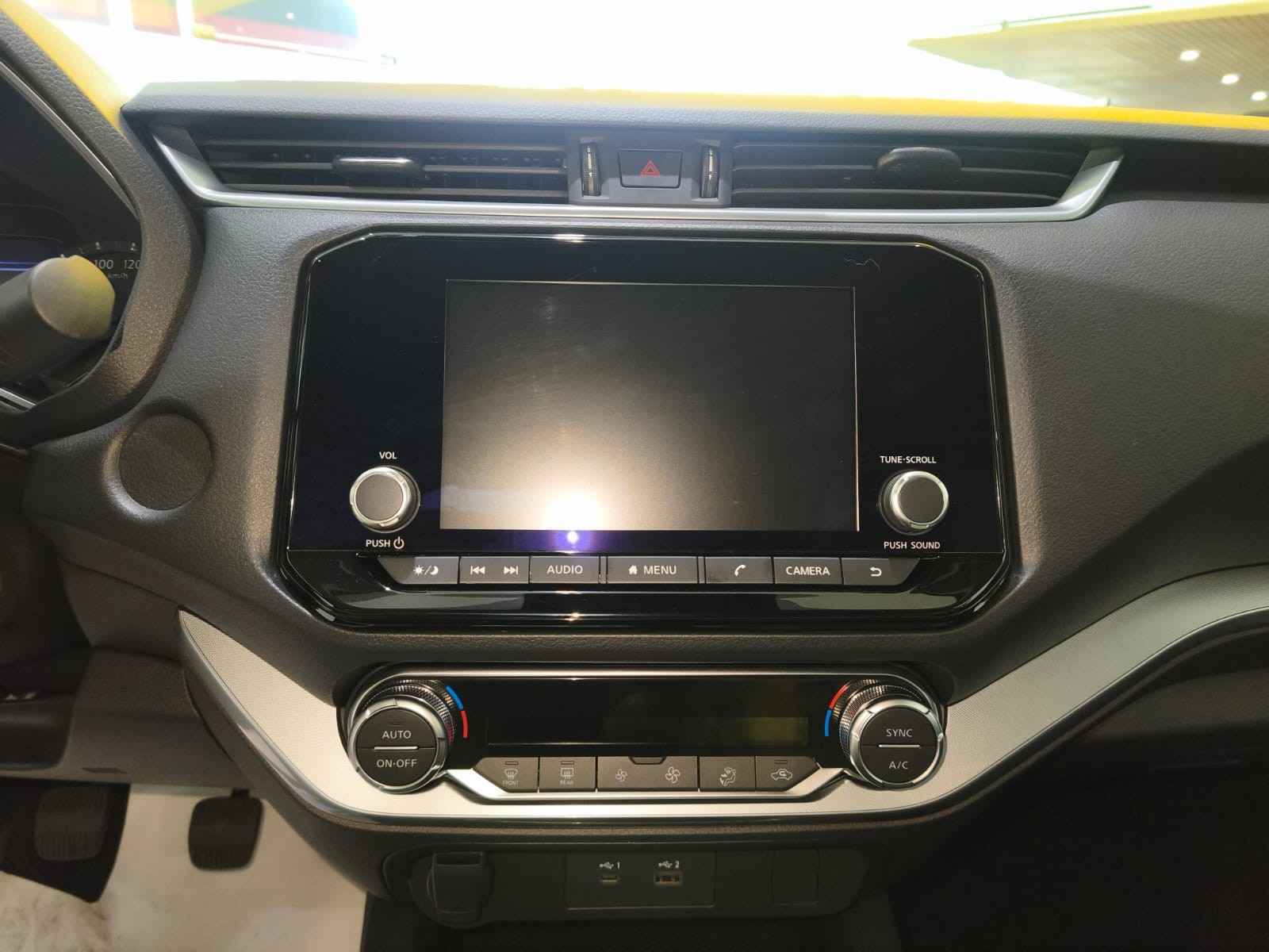 Used 1
                    NISSAN
                     for Sale Image
