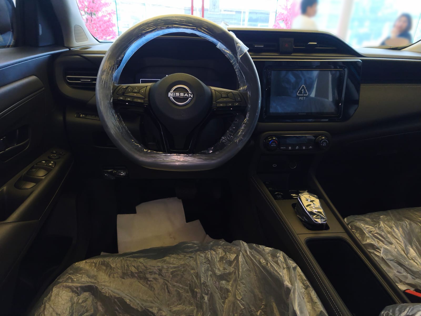 Used 1
                    NISSAN
                     for Sale Image