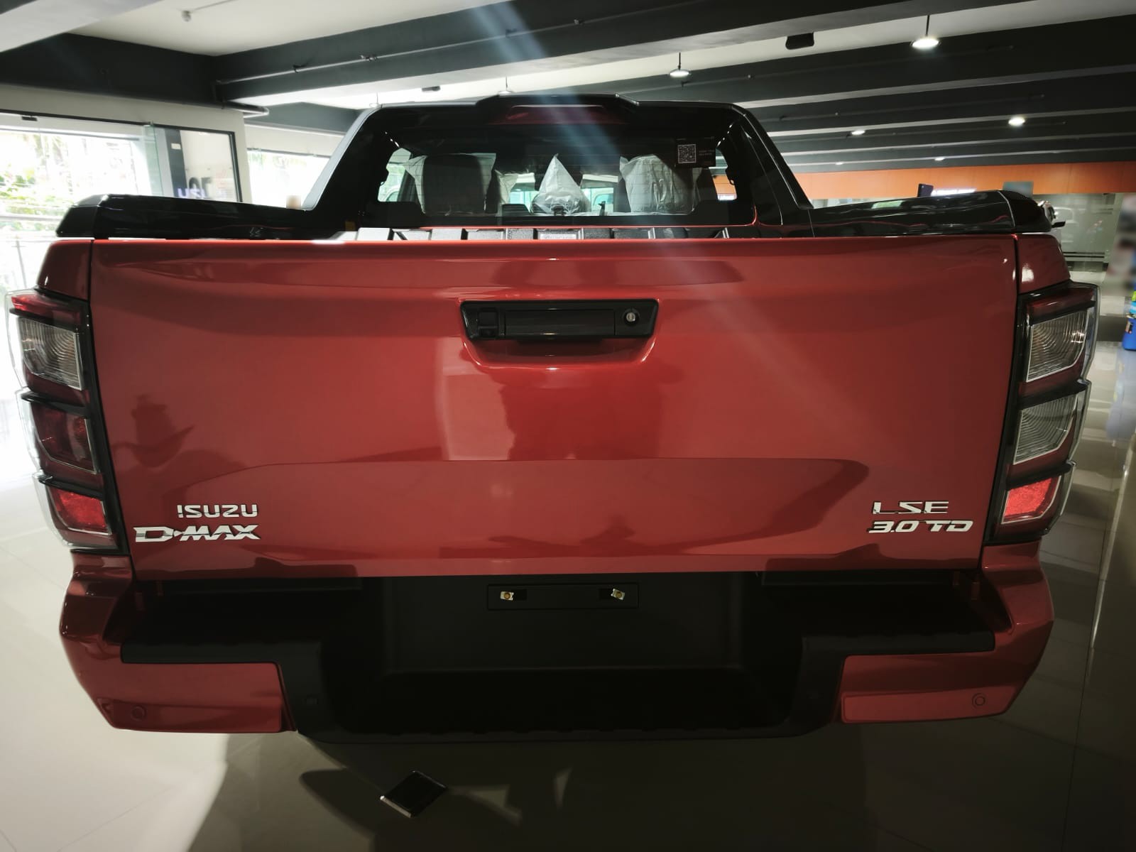 Used 1
                    ISUZU
                     for Sale Image