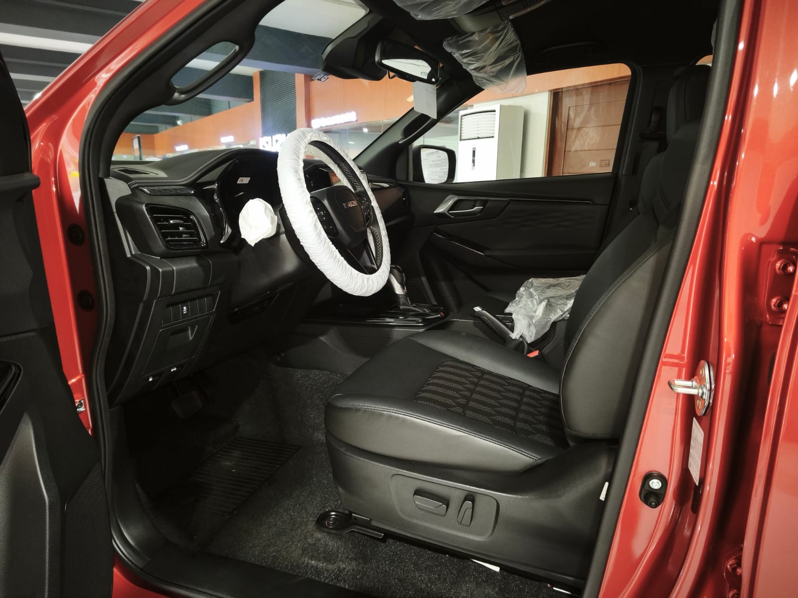 Used 1
                    ISUZU
                     for Sale Image
