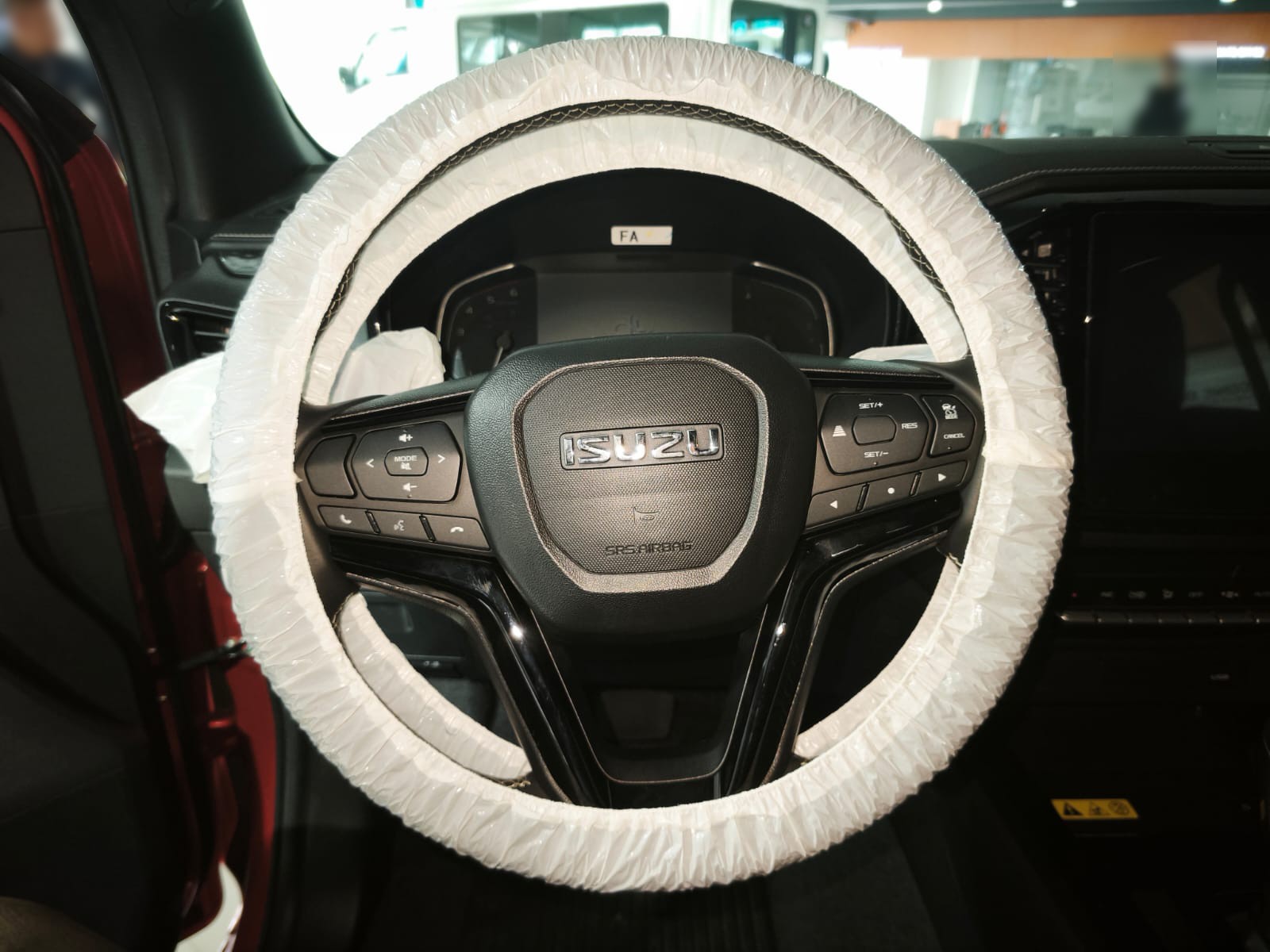 Used 1
                    ISUZU
                     for Sale Image