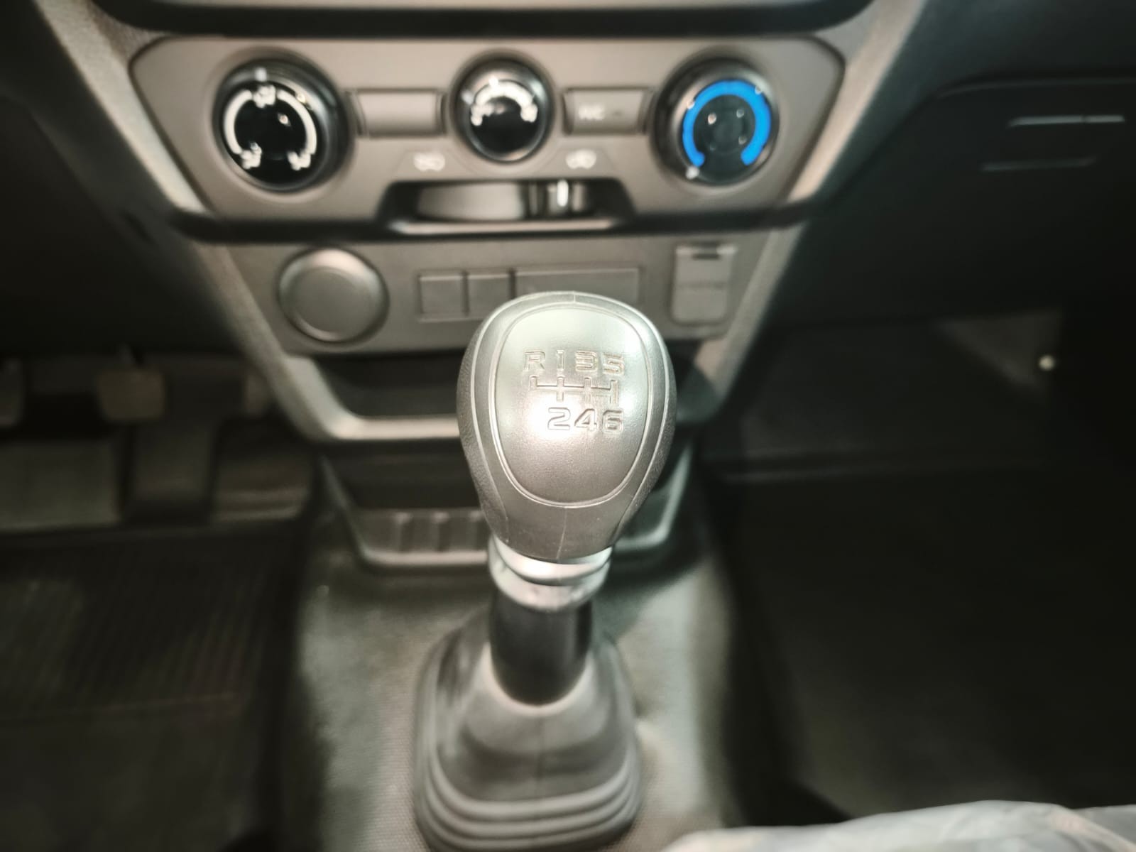 Used 1
                    ISUZU
                     for Sale Image