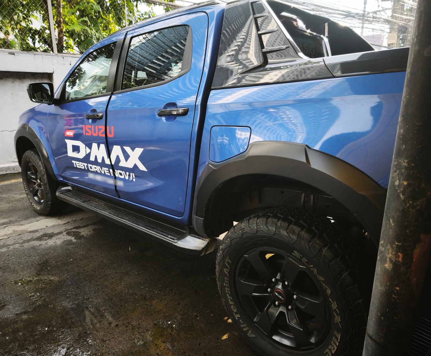 Used 1
                    ISUZU
                     for Sale Image