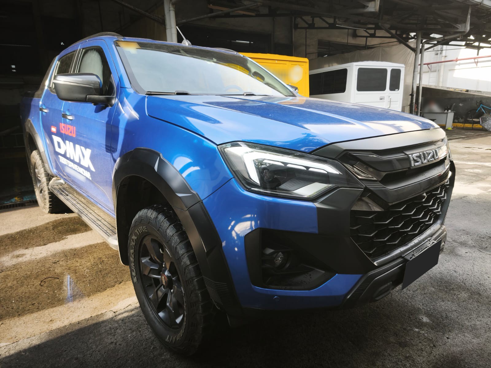 Used 1
                    ISUZU
                     for Sale Image