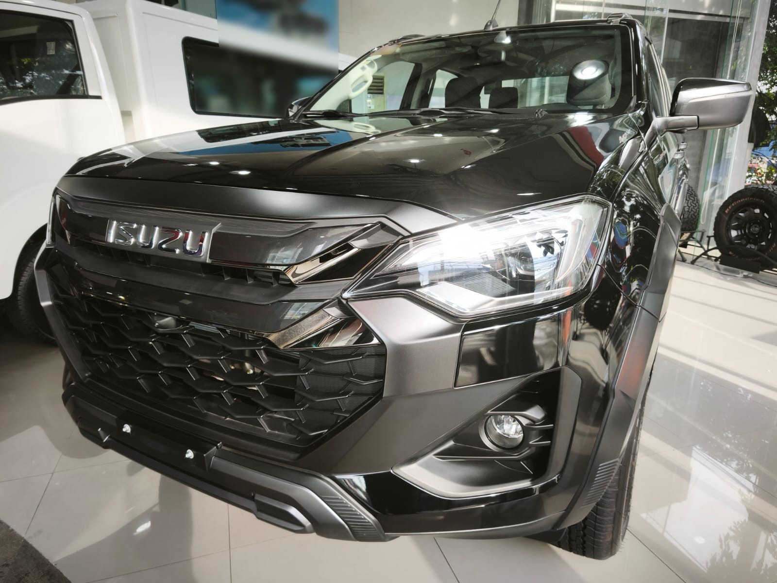 ISUZU
             
                 for Sale for Sale