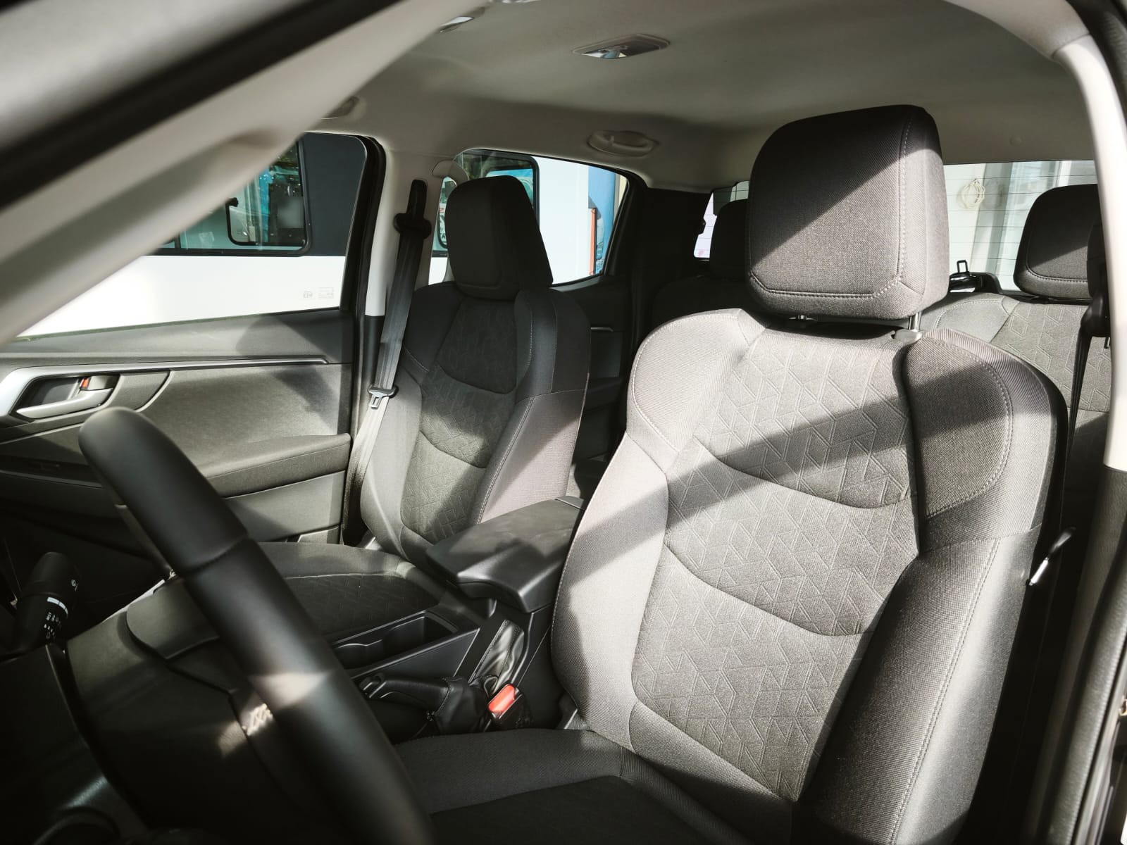 Used 1
                    ISUZU
                     for Sale Image