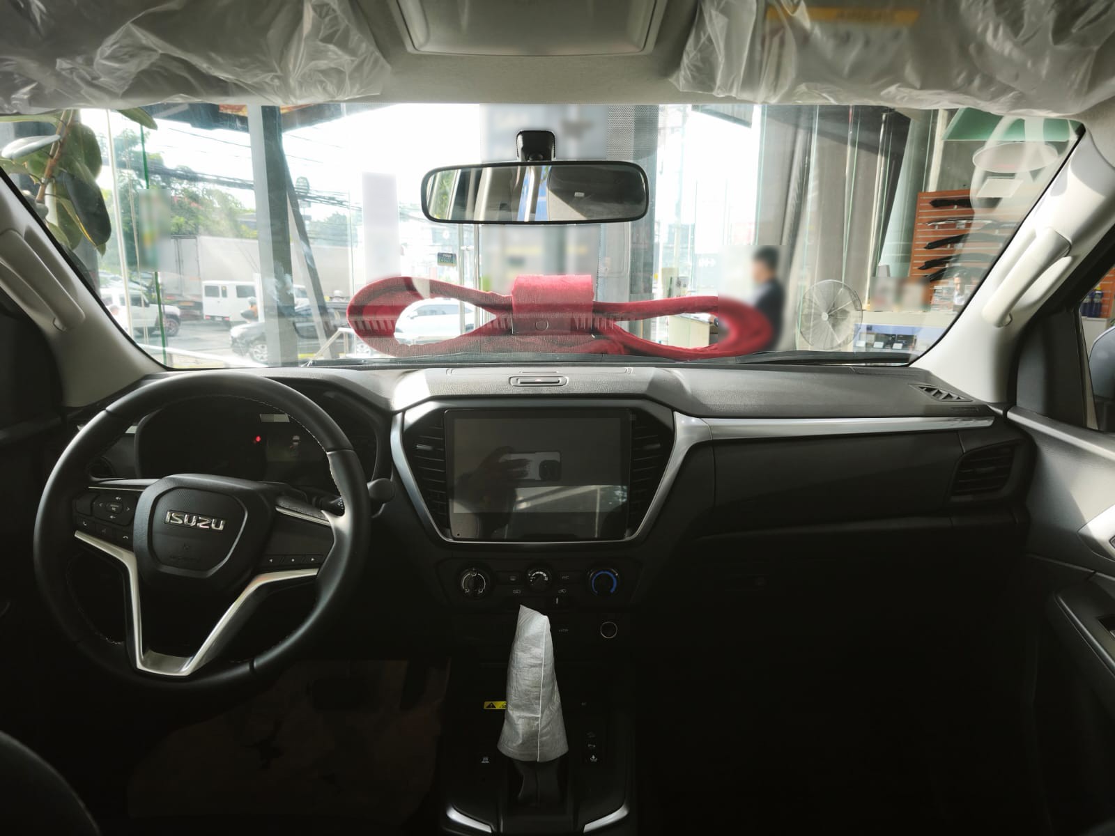 Used 1
                    ISUZU
                     for Sale Image