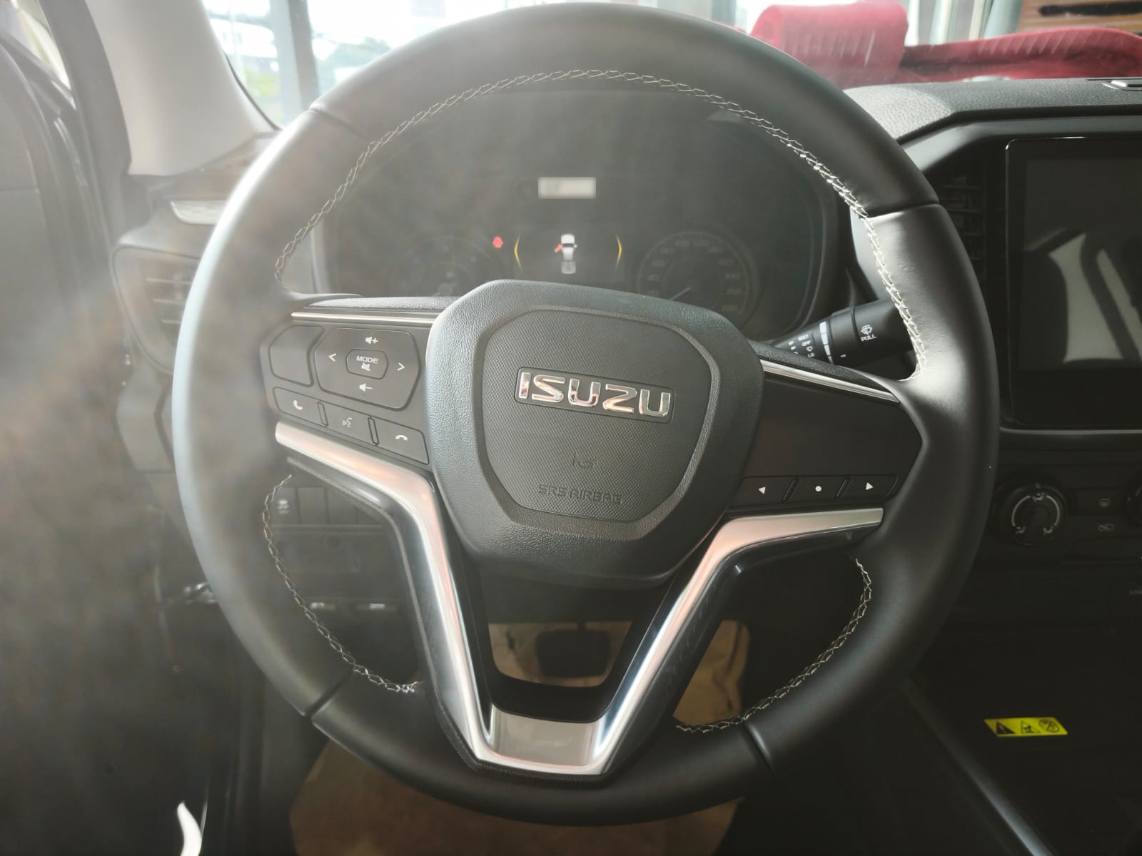Used 1
                    ISUZU
                     for Sale Image