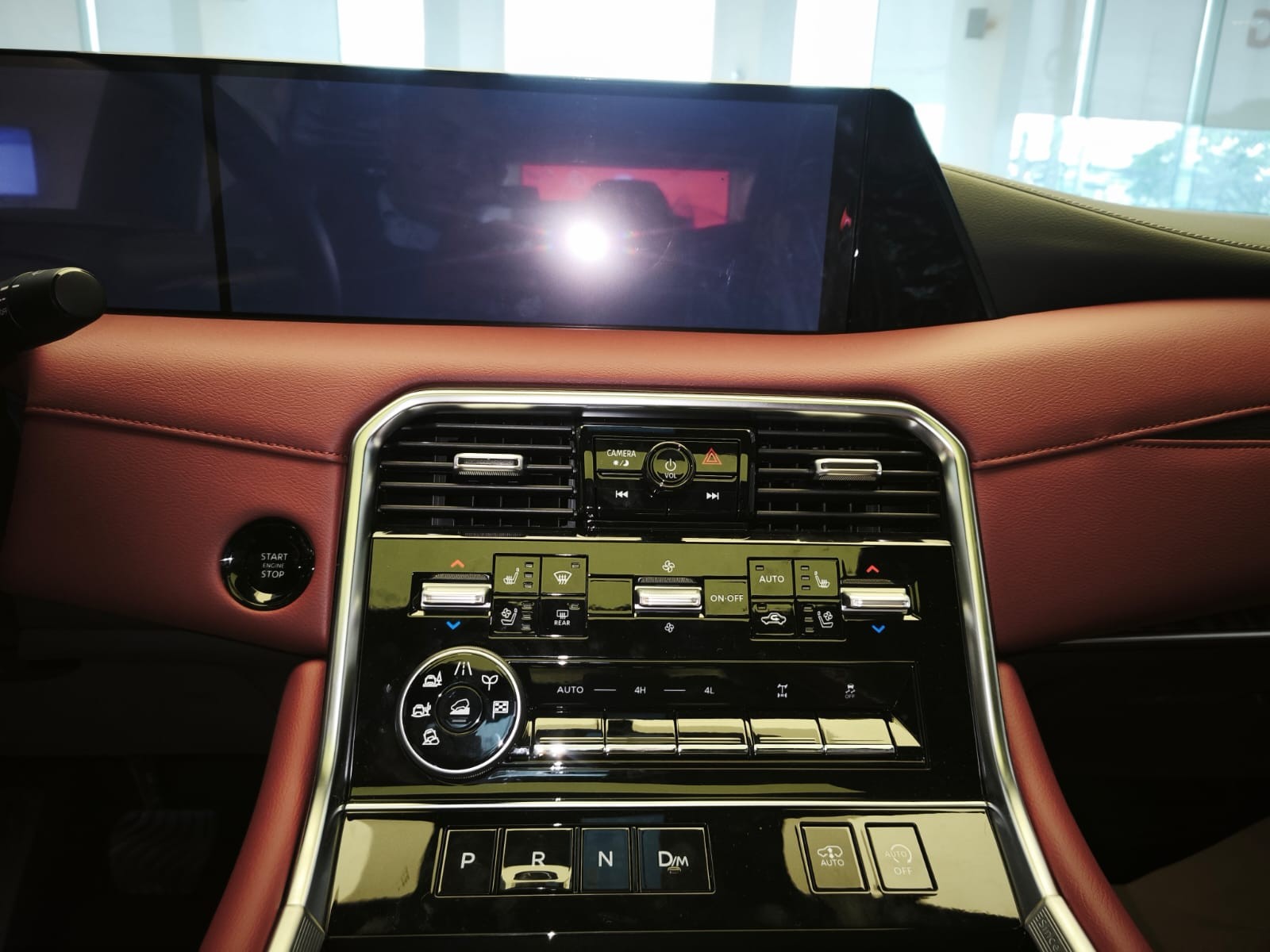 Used 1
                    NISSAN
                     for Sale Image