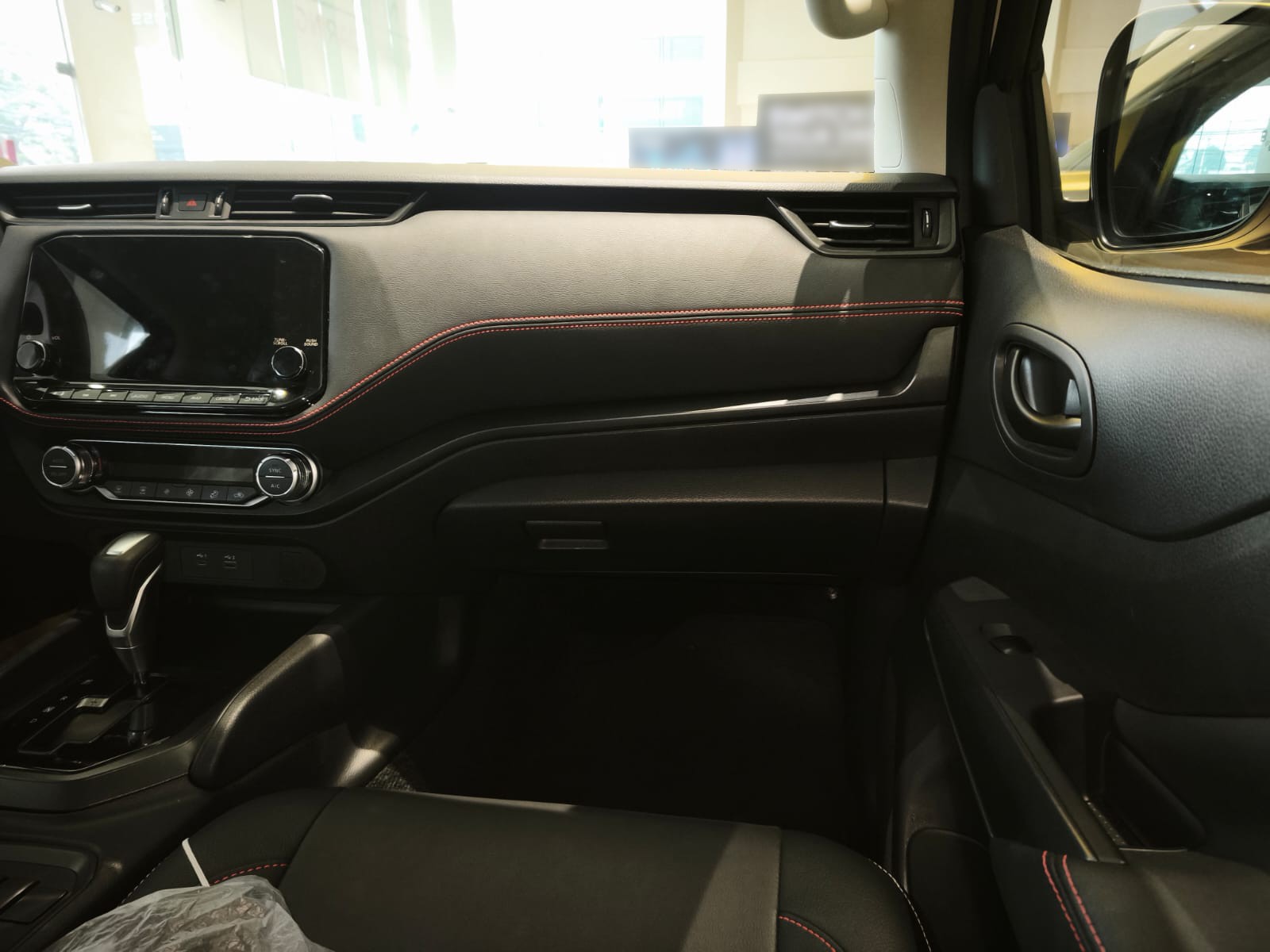Used 1
                    NISSAN
                     for Sale Image