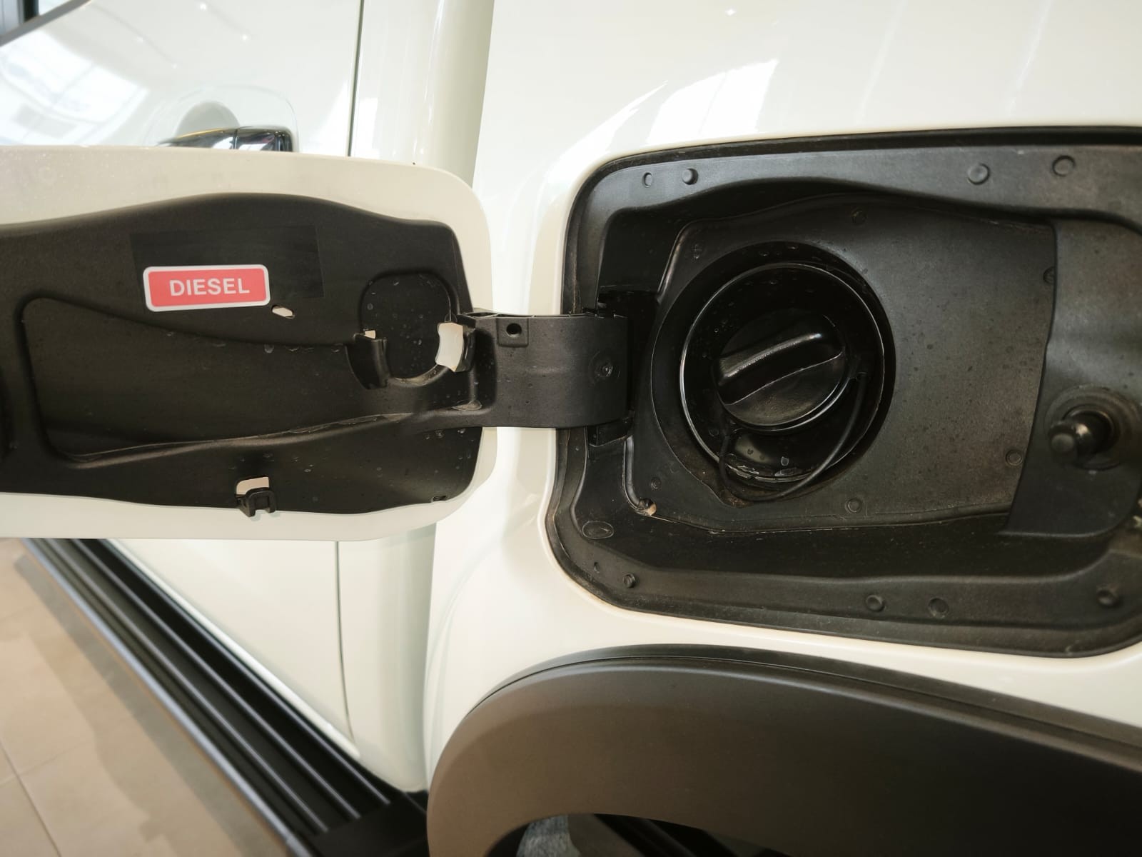 Used 1
                    NISSAN
                     for Sale Image