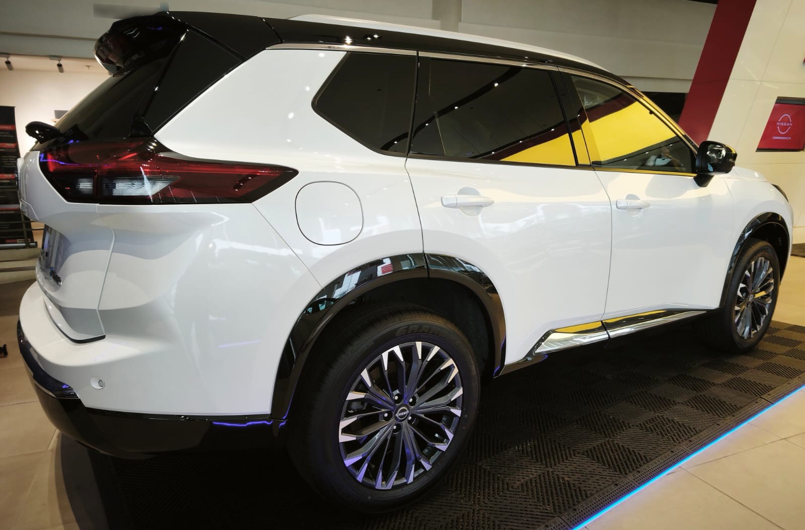 Used 1
                    NISSAN
                     for Sale Image