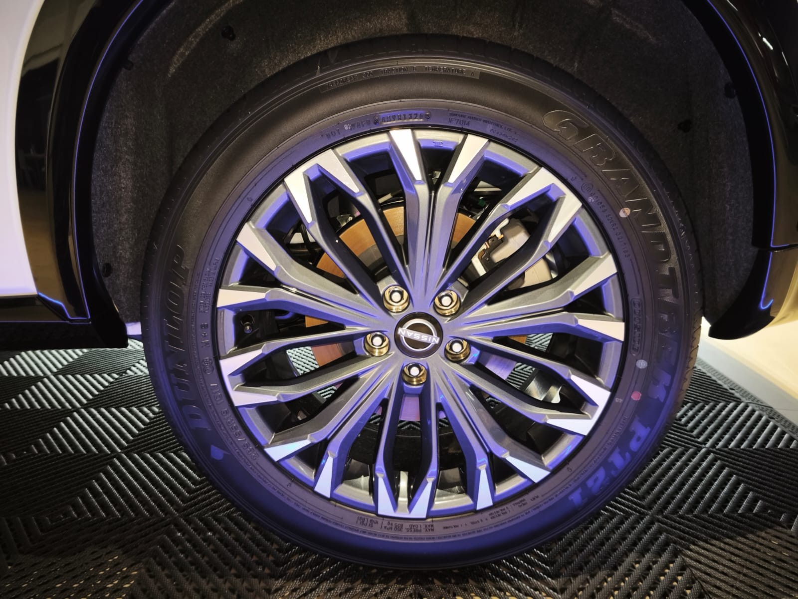 Used 1
                    NISSAN
                     for Sale Image