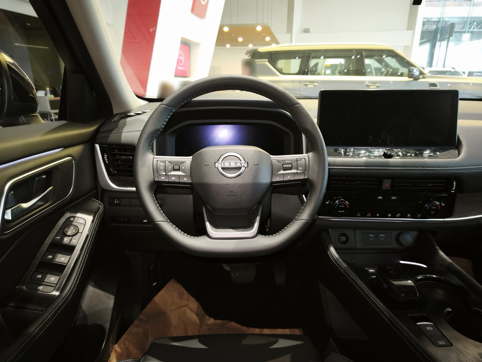 Used 1
                    NISSAN
                     for Sale Image