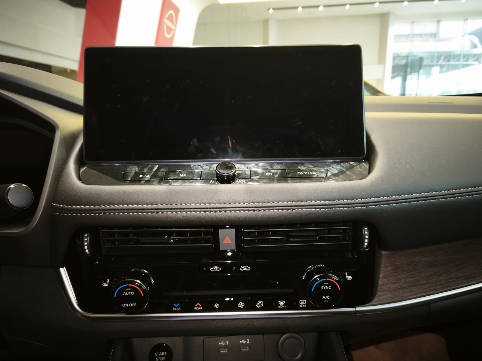 Used 1
                    NISSAN
                     for Sale Image