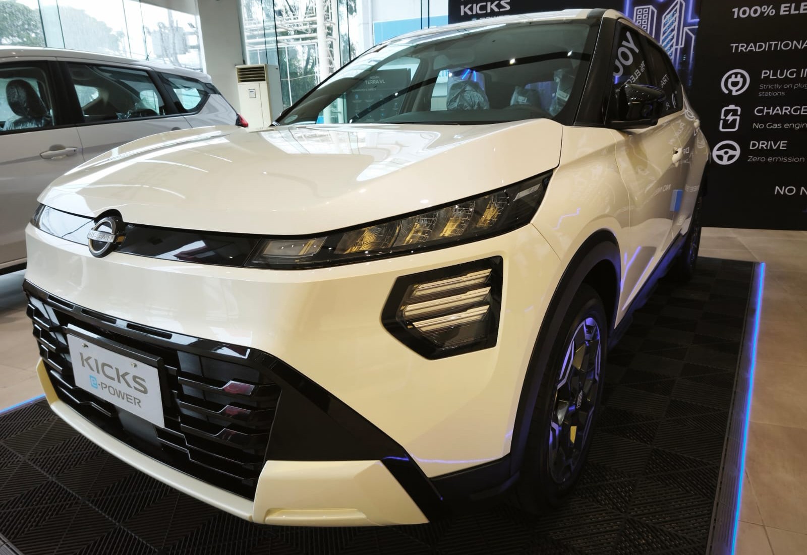 NISSAN
             
                 for Sale for Sale
