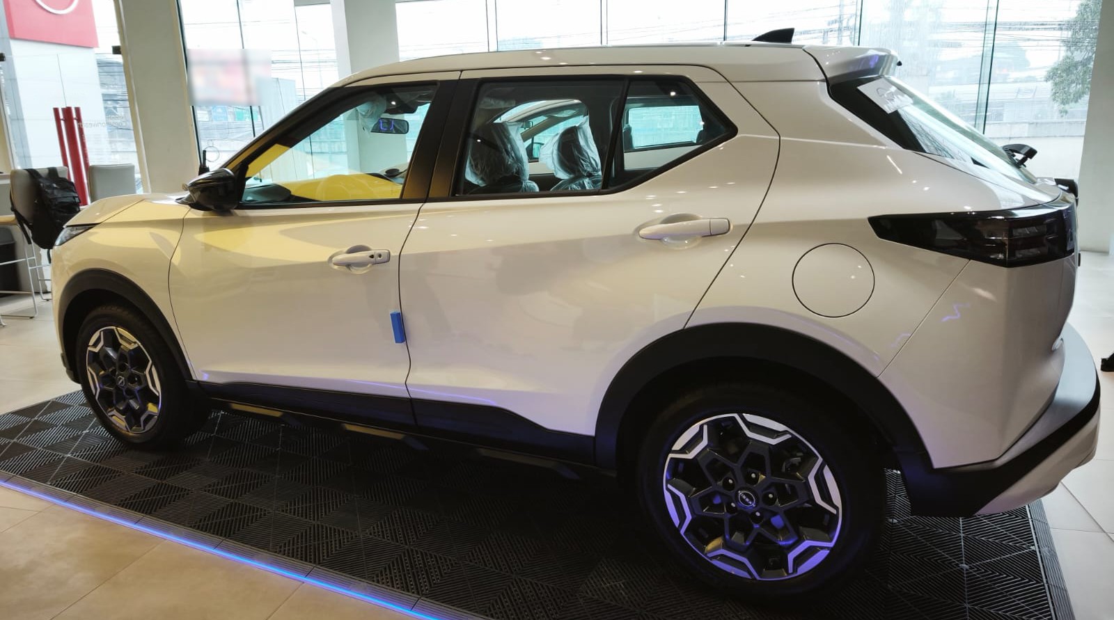 Used 1
                    NISSAN
                     for Sale Image