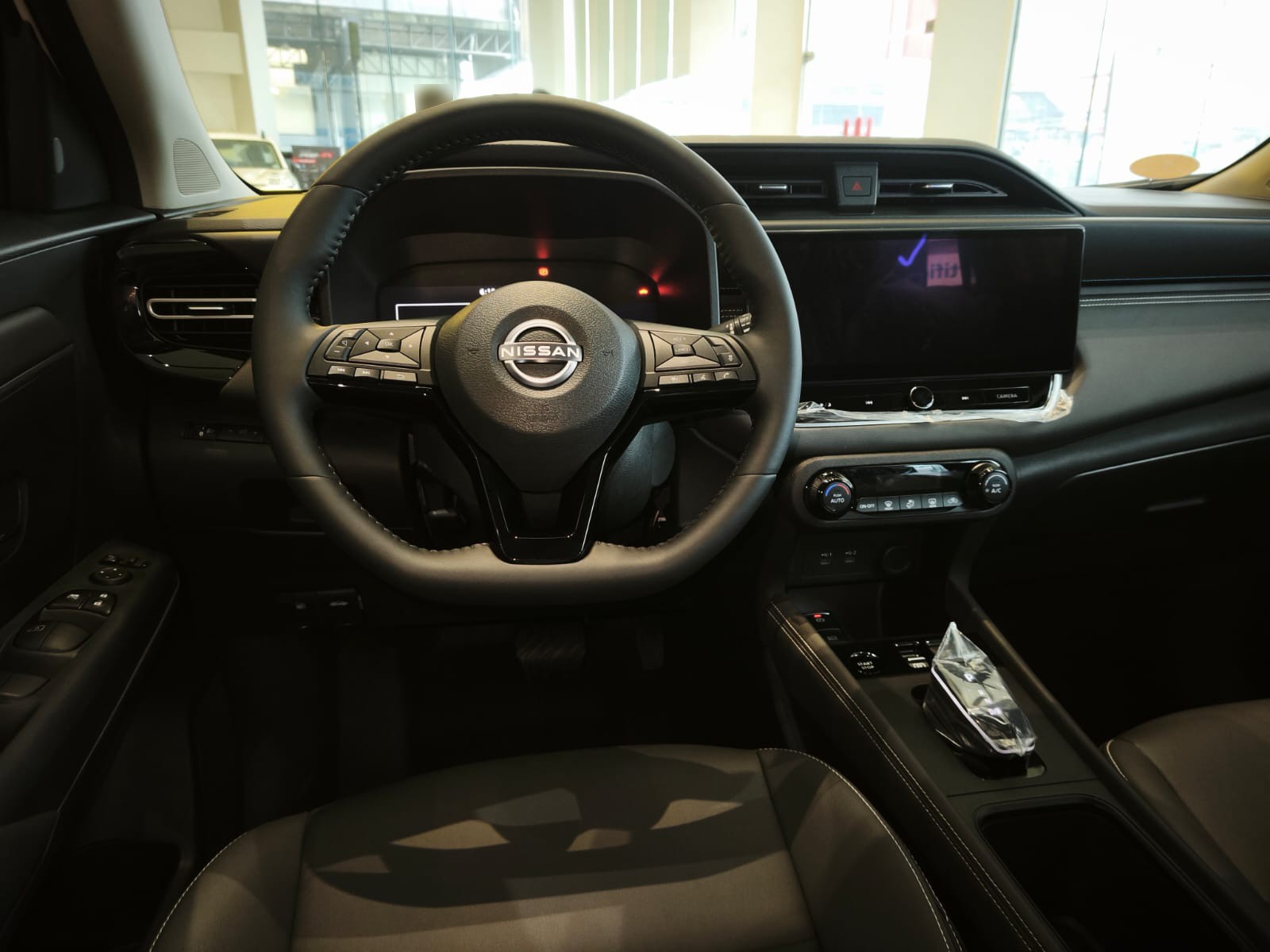 Used 1
                    NISSAN
                     for Sale Image