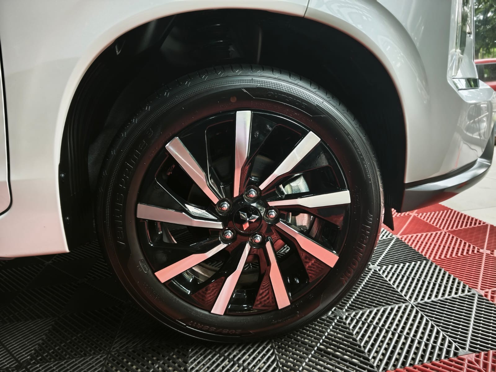 Used 1
                    MITSUBISHI
                     for Sale Image