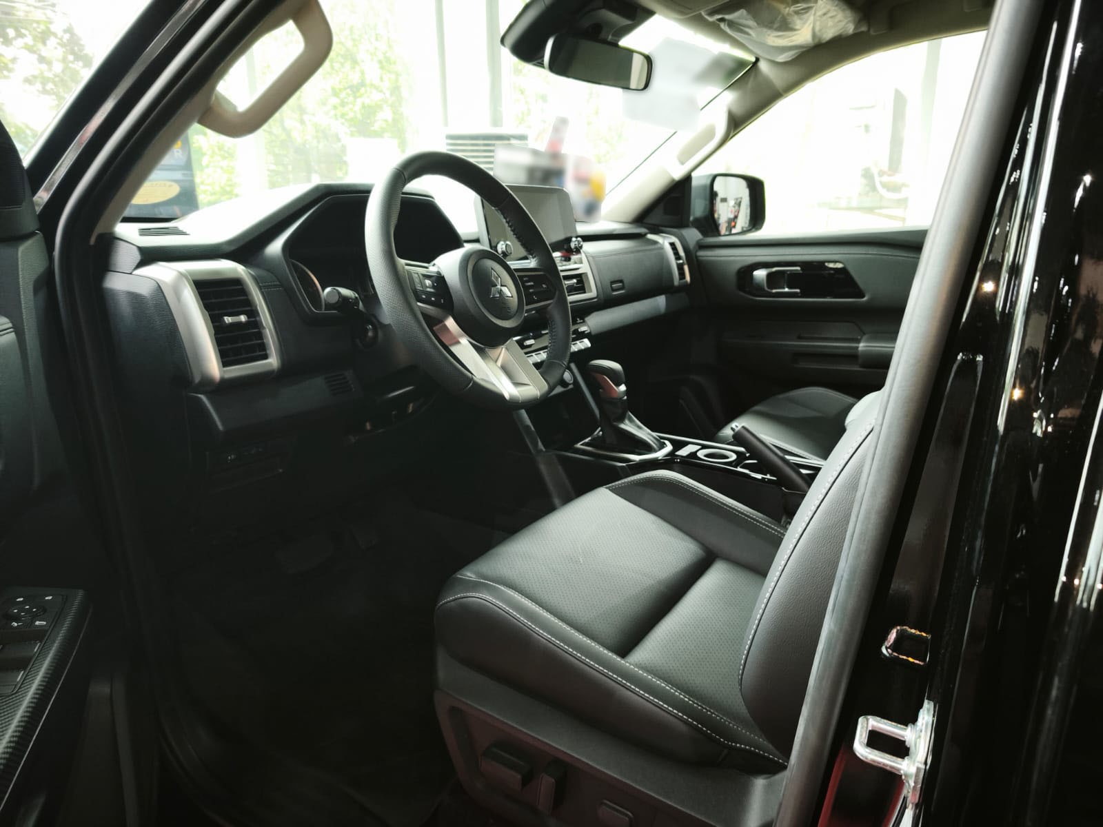 Used 1
                    MITSUBISHI
                     for Sale Image
