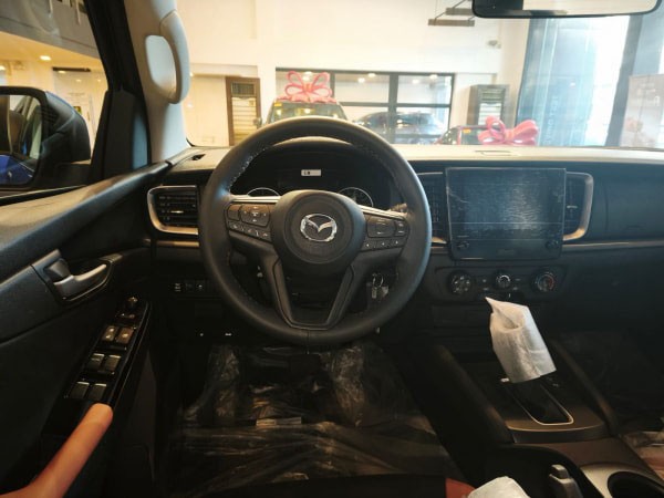 Used 1
                    MAZDA
                     for Sale Image