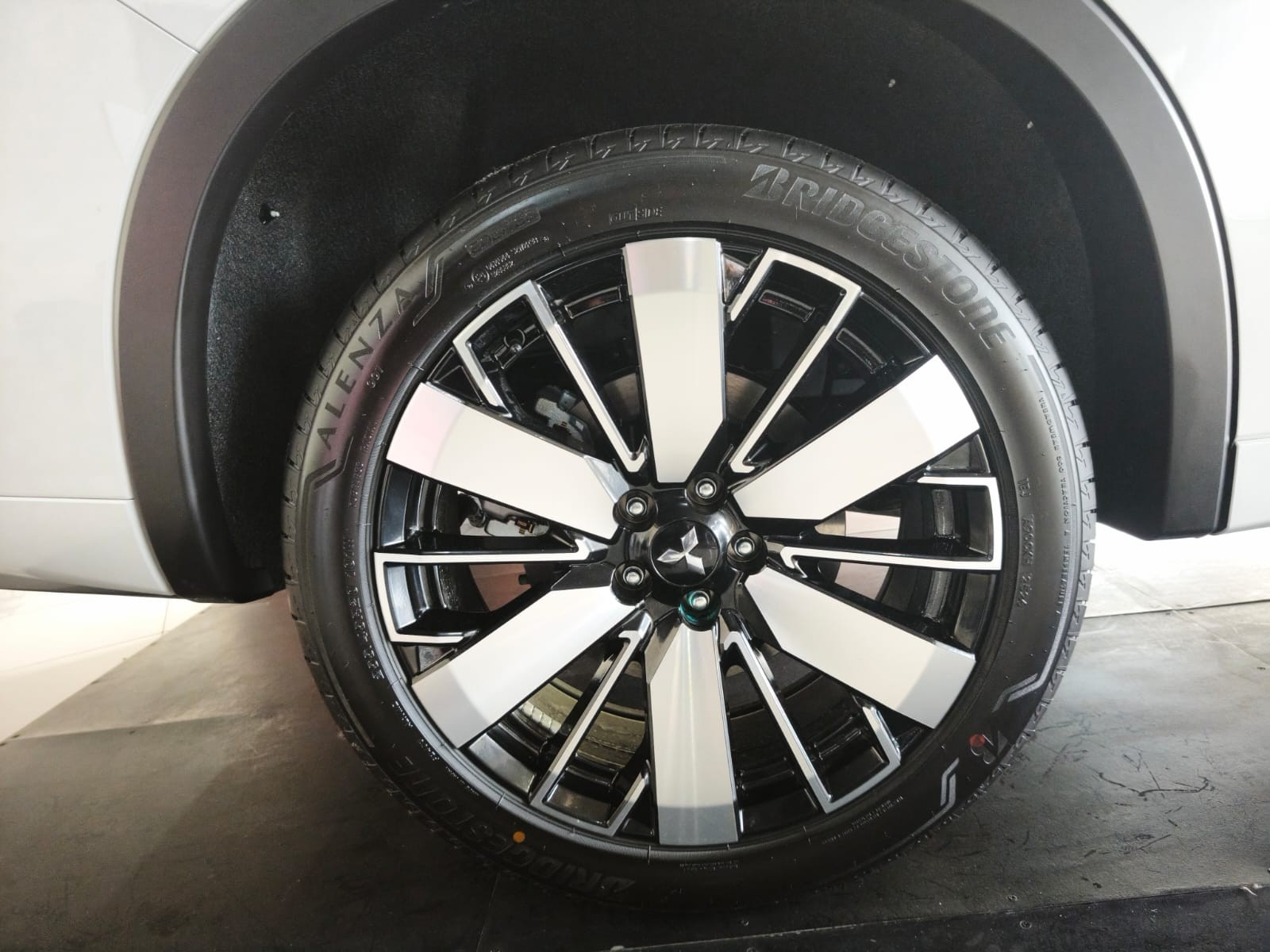 Used 1
                    MITSUBISHI
                     for Sale Image