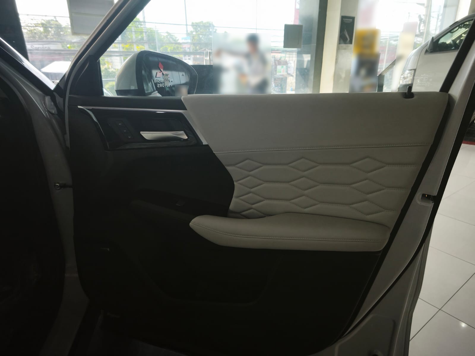 Used 1
                    MITSUBISHI
                     for Sale Image