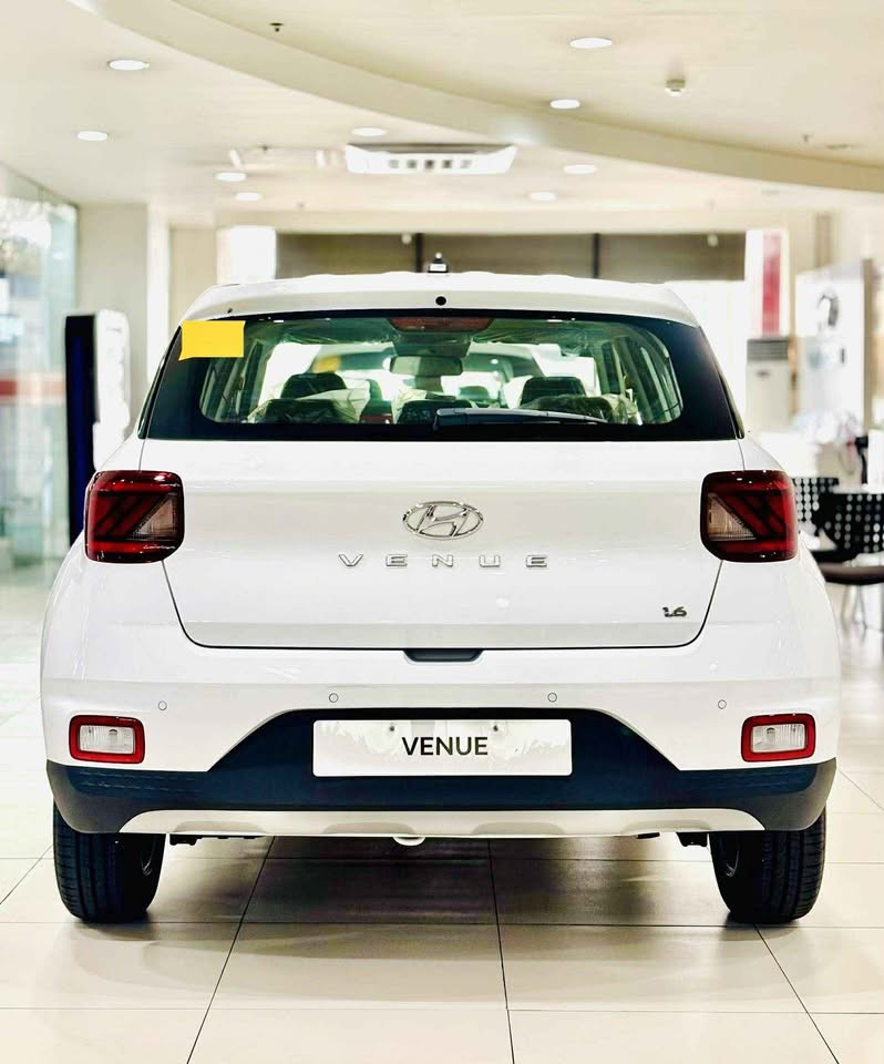 Used 1
                    HYUNDAI
                     for Sale Image