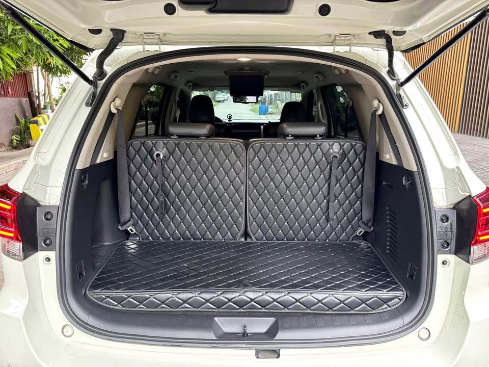 Used 1
                    NISSAN
                     for Sale Image