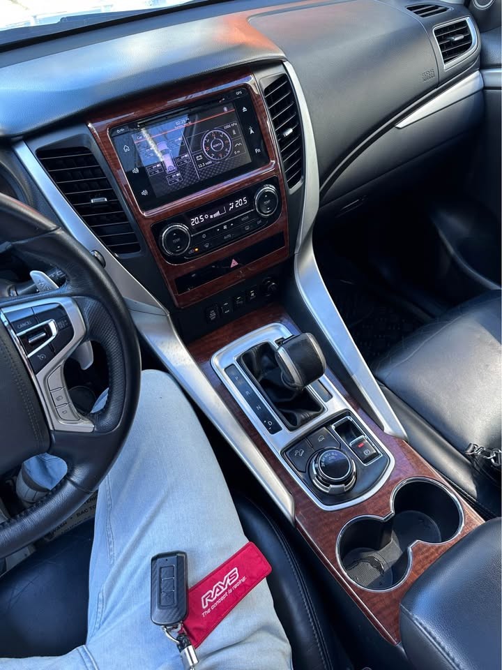 Used 1
                    MITSUBISHI
                     for Sale Image