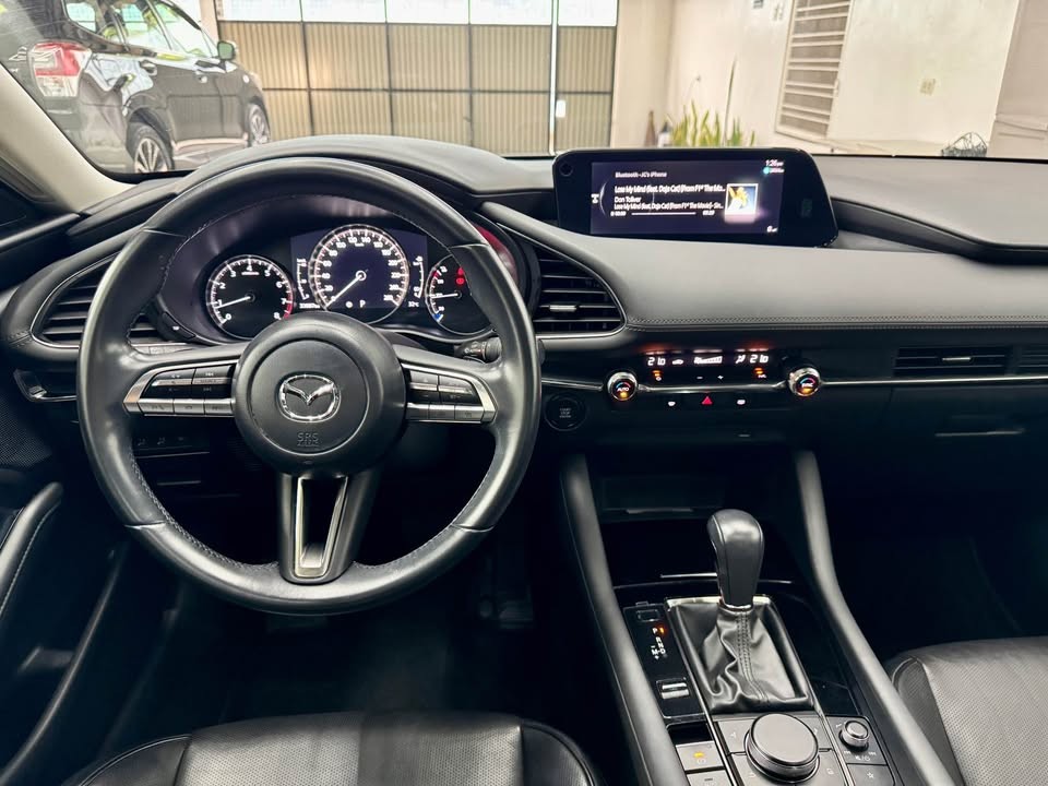 Used 1
                    MAZDA
                     for Sale Image