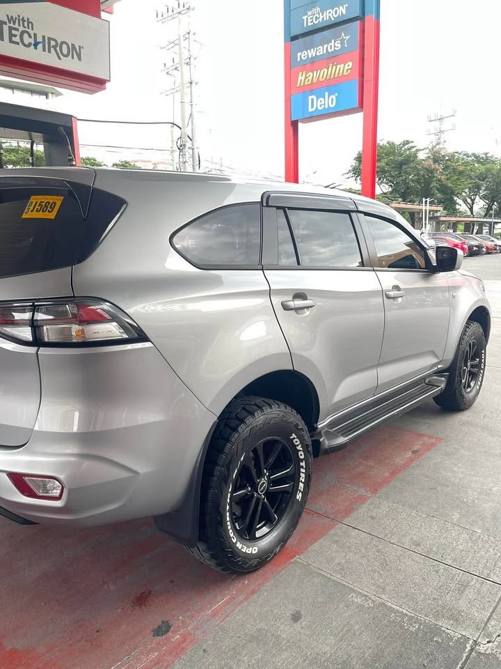 Used 1
                    ISUZU
                     for Sale Image