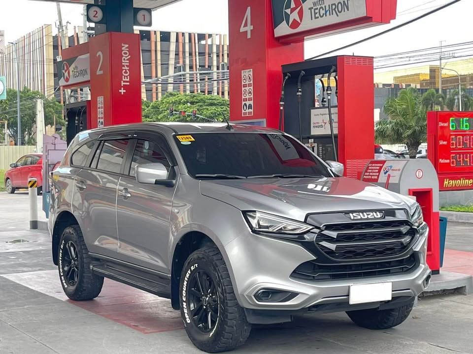 Used 1
                    ISUZU
                     for Sale Image