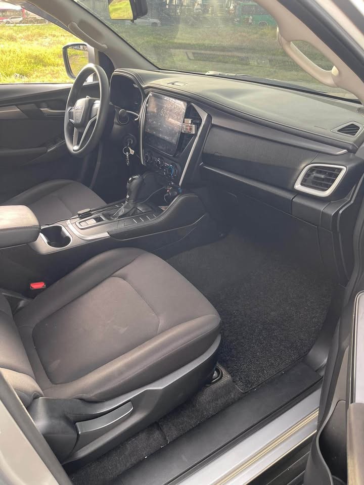 Used 1
                    ISUZU
                     for Sale Image