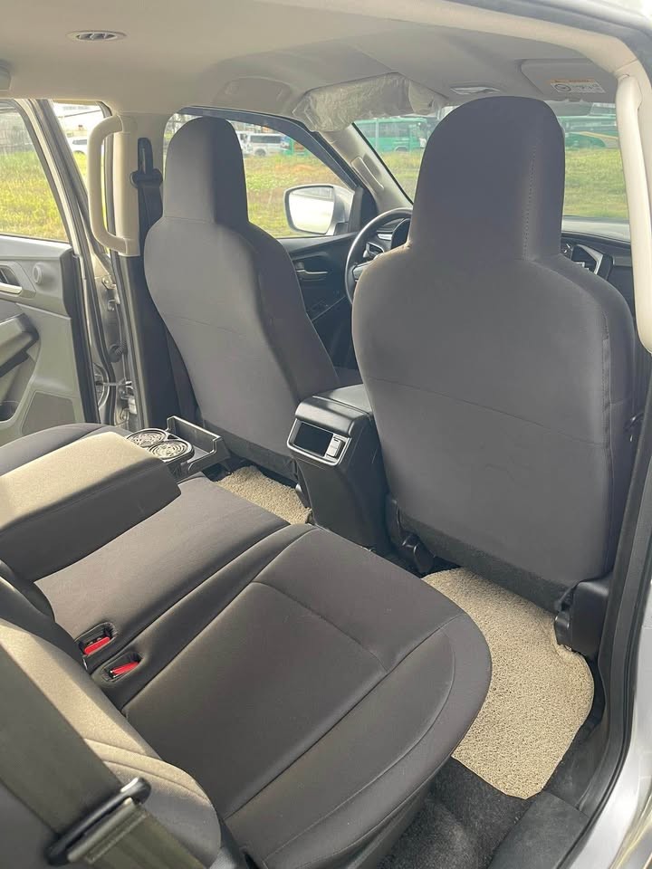 Used 1
                    ISUZU
                     for Sale Image