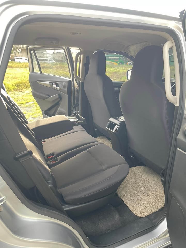 Used 1
                    ISUZU
                     for Sale Image