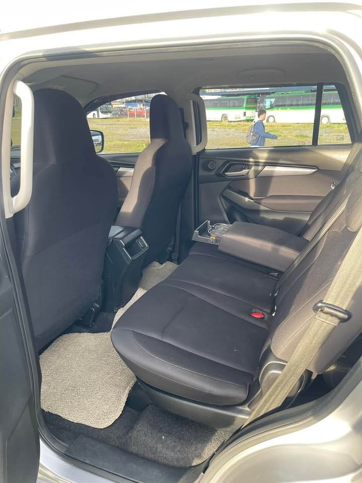 Used 1
                    ISUZU
                     for Sale Image