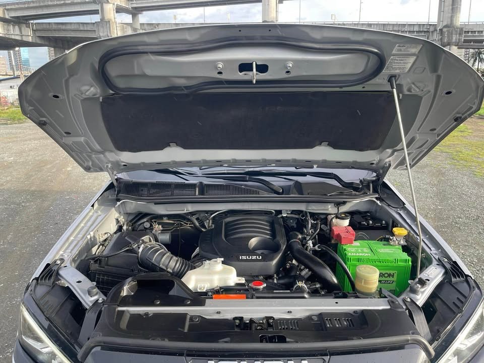 Used 1
                    ISUZU
                     for Sale Image