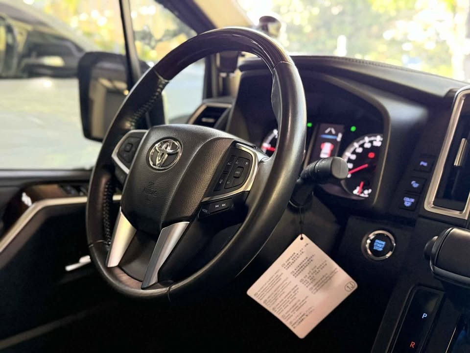 Used 1
                    TOYOTA
                     for Sale Image