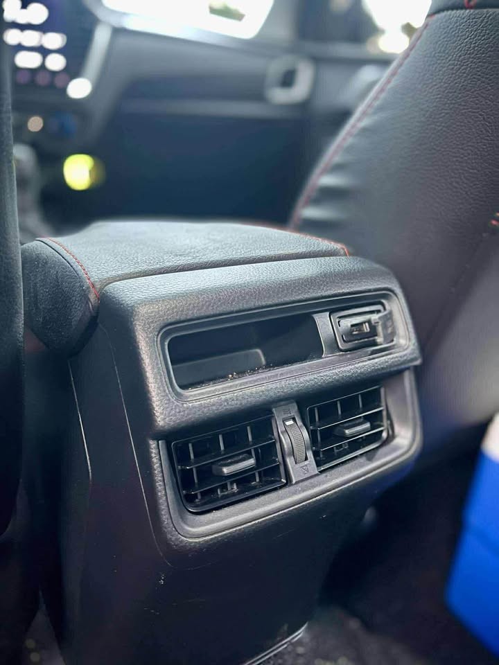 Used 1
                    ISUZU
                     for Sale Image