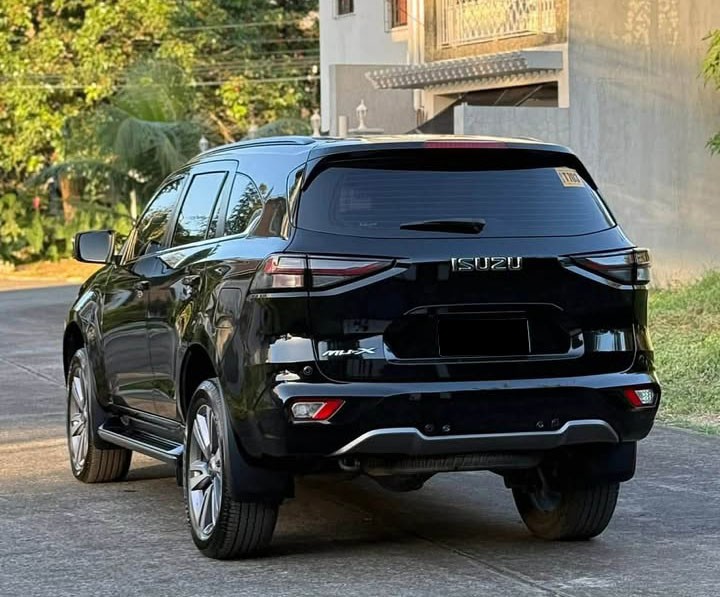 Used 1
                    ISUZU
                     for Sale Image