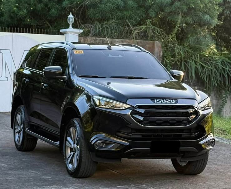 Used 1
                    ISUZU
                     for Sale Image