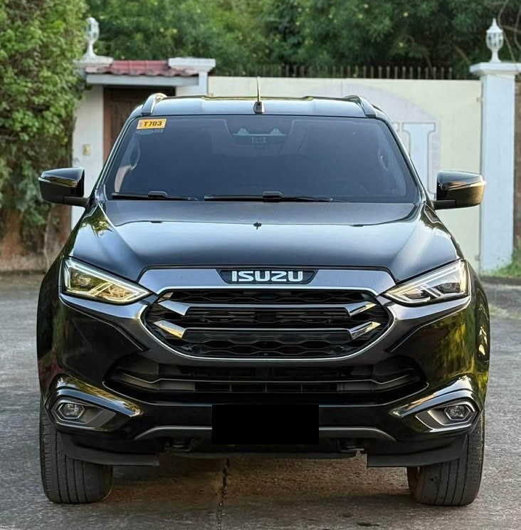 Used 1
                    ISUZU
                     for Sale Image